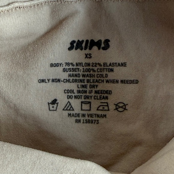 SKIMS Everyday Sculpt High Waist Thong Mica Tan Shapewear PN-THG-3150 Womens XS - Picture 4 of 6